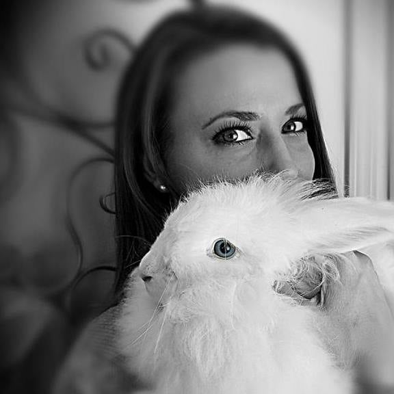 Razzle Dazzle Rabbitry & Yarns